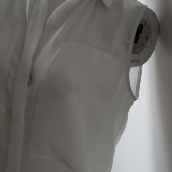 THEORY Sleeveless Button Front Blouse - White - Size Small - Picture 9 of 10